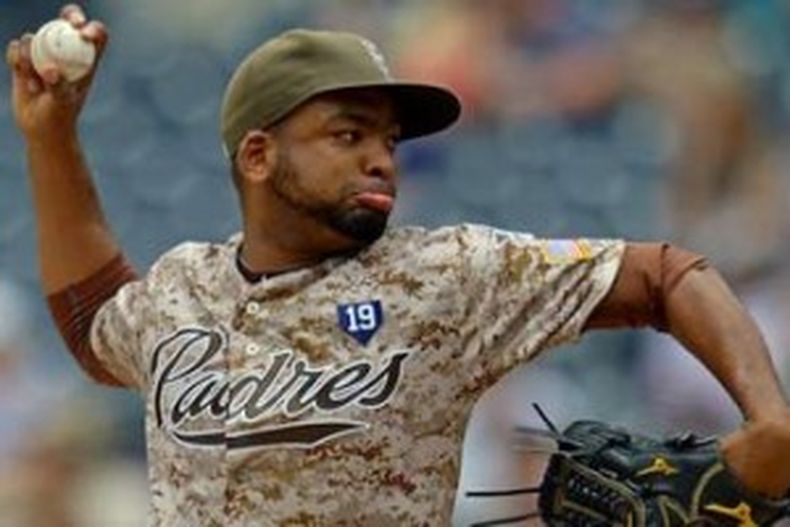En su quinta apertura en las mayores, Despaigne no permitió imparable hasta que Daniel Murphy conectó un doblete entre los jardines izquierdo y central con dos outs en el octavo episodio.