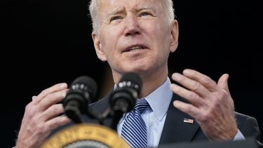 Biden ordena iniciativa sobre COVID de largo plazo