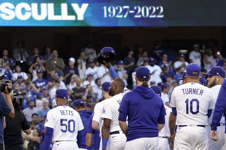 Dodgers rinden homenaje póstumo a Scully