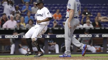 Bellinger pega 40mo jonrón pero Marlins vencen a Dodgers