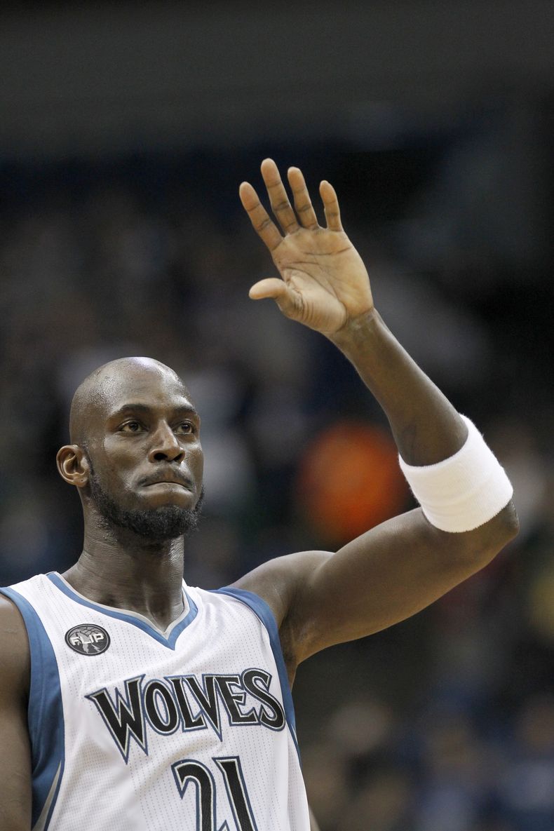 DEP-BAS_TIMBERWOLVES-GARNETT-RETIRO-0.jpg
