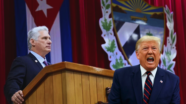 trump afirma que cuba cuelga de un hilo y sugiere que el regimen esta cerca de caer