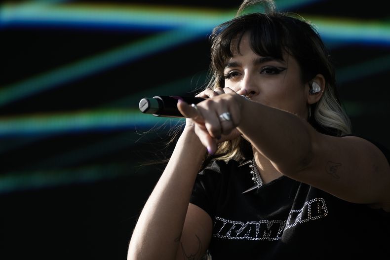 La cantante puertorriqueña Gale durante su presentación en el festival AXE Ceremonia en el parque Bicentenario en la Ciudad de México el sábado 23 de marzo de 2024. (Foto AP/Marco Ugarte)