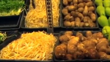 americateve | Se acercan días de fiesta donde tendemos a comer más de lo que debemos y luego vienen las libras de más. Para ir previniéndolo les traemos hoy los alimentos que ayudan a bajar de peso.