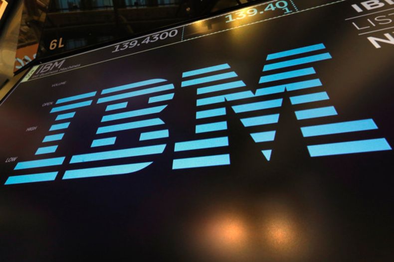 El logo de IBM en la Bolsa de Valores de Nueva York, el 18 de marzo del 2019. (AP foto/Richard Drew)