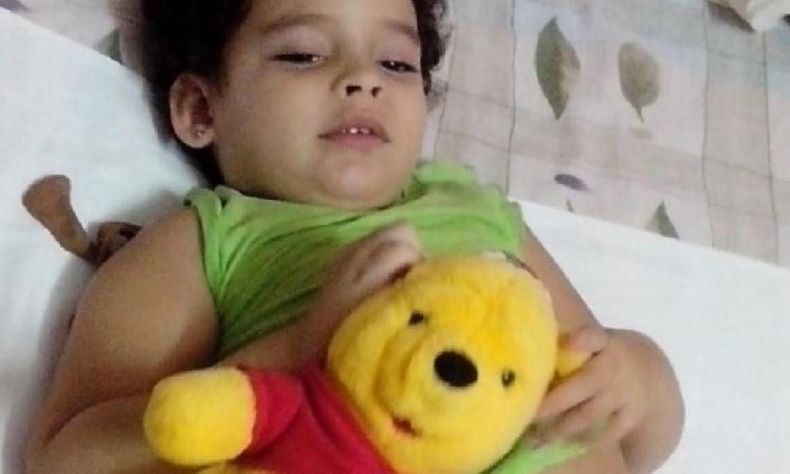 nina enferma cuba.jpg