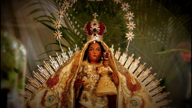 miles de fieles celebran el dia de la virgen de la caridad