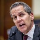 ARCHIVO - El vicepresidente de la Reserva Federalo para supervisión Michael Barr declara ante la Comisión de Servicios Financieros de la Cámara de Representantes, Washington, 29 de marzo de 2023. (AP Foto/Andrew Harnik, File)
