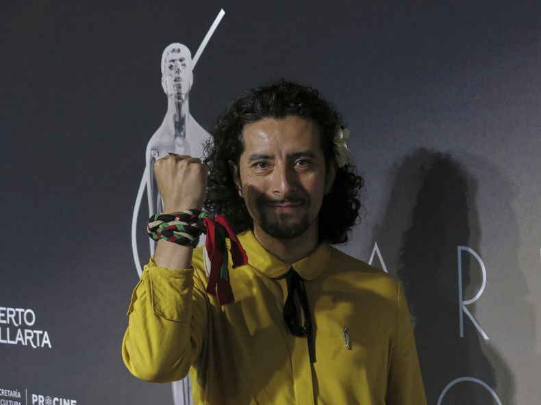 El actor Raúl Briones de la película La cocina posa para un retrato en la 67ª edición del almuerzo de los nominados al Premio Ariel de México en la Ciudad de México, el miércoles 20 de agosto de 2025. (Foto AP/Berenice Bautista)