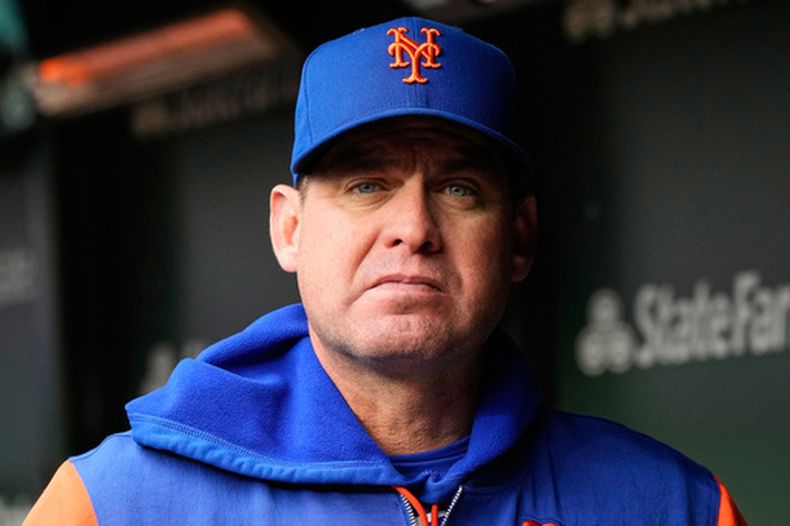 El mánager de los Mets de Nueva York Carlos Mendoza previo al juego contra los Cachorros de Chicago, el domingo 19 de abril de 2026. (AP Foto/Nam Y. Huh)