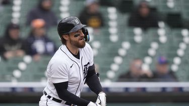Eric Haase de los Tigres de Detroit tras batear un jonrón de dos carreras ante los Mets de Nueva York, el miércoles 3 de mayo de 2023. (AP Foto/Carlos Osorio)