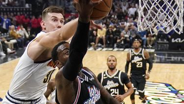 Gordon anota 29 y Nuggets ganan a los Clippers por 114-104
