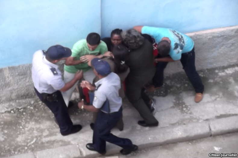 Tuvo que permanecer otras 29 horas en prisión después de que un tribunal ordenara su 'liberación inmediata'.