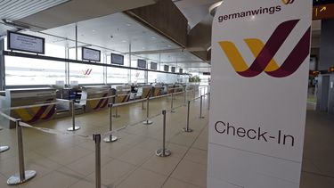 conmocion en europa por siniestro de avion en los alpes