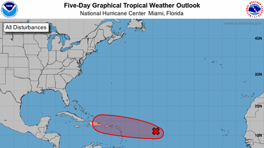 temporada de huracanes: aumenta la probabilidad de desarrollo ciclonico de la onda tropical al este de las antillas