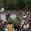 Miles participan en marchas por derecho al aborto en EEUU