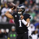 Hurts espera que la semana de descanso le ayude a su lesión