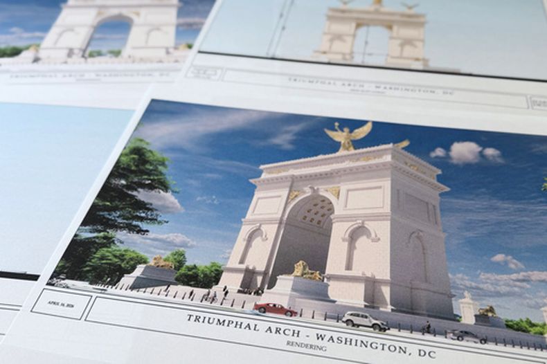 Esta imagen del viernes 10 de abril de 2026 muestra bocetos y diagramas para el nuevo arco triunfal del presidente Donald Trump, que se planea construir en Washington entre el Monumento a Lincoln y el Cementerio Nacional de Arlington. (AP Foto/Jon Elswick)