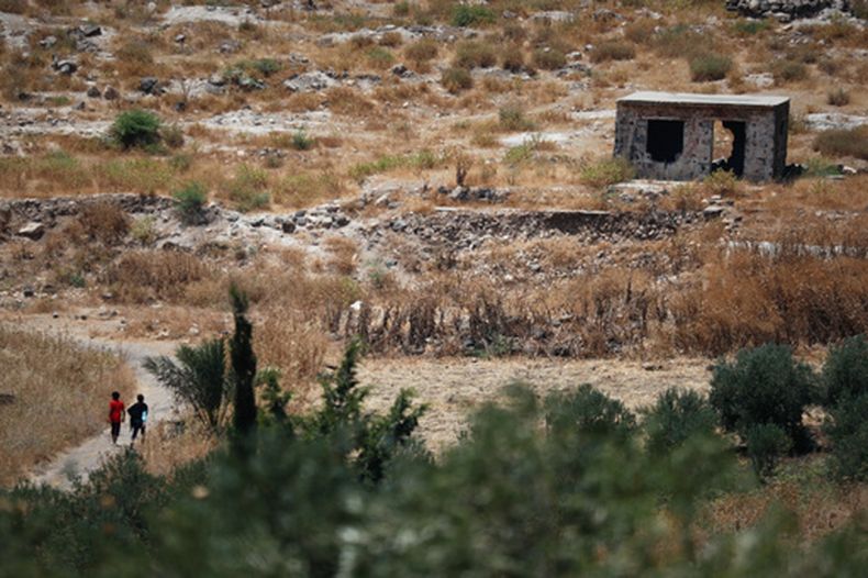 Un edificio dañado en la aldea de Abdin en la provincia de Daraa en Siria, el 29 de junio del 2026. (AP foto/Omar Sanadiki)