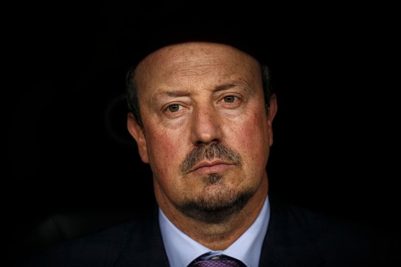 ARCHIVO - El técnico del Real Madrid Rafa Benítez previo al partido de la Liga de Campeones contra Galatasaray, el 18 de agosoto de 2015, en Madrid. (AP Foto/Daniel Ochoa de Olza)