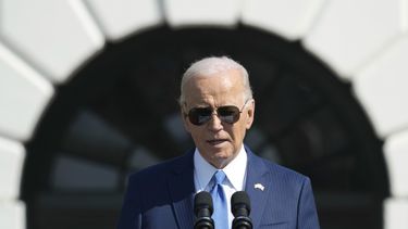 El presidente Joe Biden habla en una ceremonia de Estado con el primer ministro japonés Fumio Kishida en la Casa Blanca, el miércoles 10 de abril de 2024, en Washington. (AP Foto/Susan Walsh)