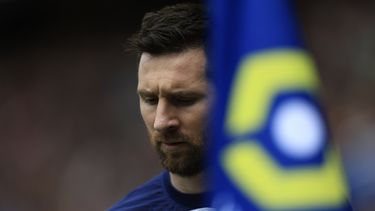 Lionel Messi del Paris Saint-Germain durante la derrota 3-1 ante Lorient, el domingo 30 de abril de 2023, en París (AP Foto/Aurelien Morissard)