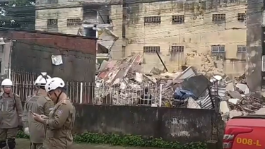 al menos 2 muertos y 15 desaparecidos por el derrumbe de un edificio en brasil