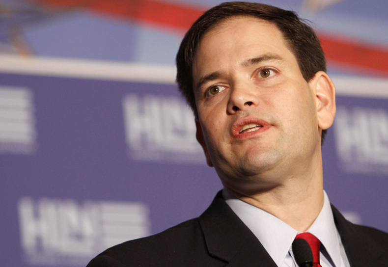 El senador republicano Marco Rubio insistió al líder de la mayoría demócrata en la Cámara alta estadounidense, Harry Reid, para que presione con el fin de que se ponga a votación el proyecto de ley que impulsa y que busca imponer sanciones al Gobierno del