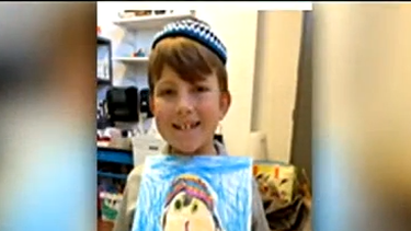 Servicios fúnebres a  niño electrocutado en la piscina de su casa