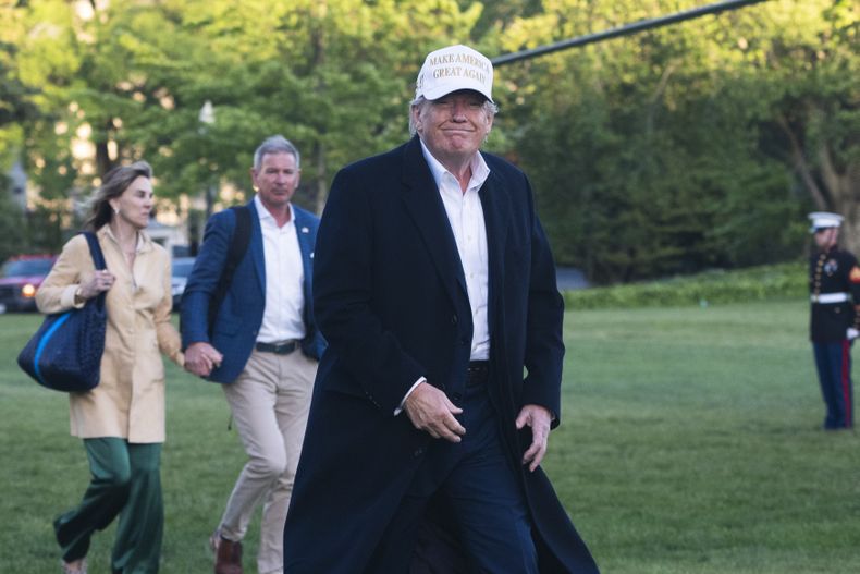El presidente Donald Trump llega a la Casa Blanca en Washington el 27 de abril del 2025. (AP foto/Manuel Balce Ceneta)