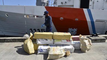 autoridades arrestan a seis presuntos narcotraficantes en intervenciones en san juan y vieques