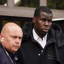 Zouma se declara culpable de patear y golpear a su gato