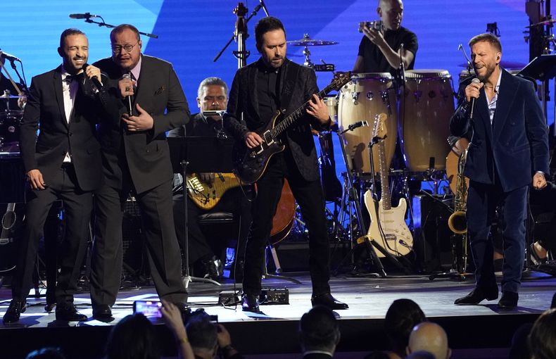 ESP-MUS LATIN GRAMMY-PERSONA DEL AÑO