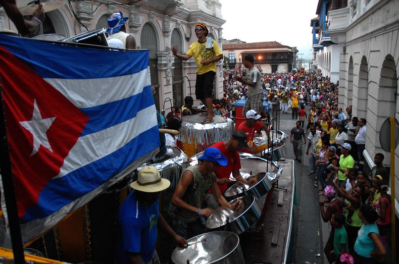 Carnavales en Santiago de Cuba.jpg