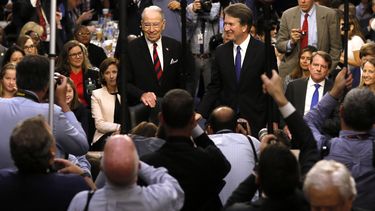 EEUU: Mujer que acusa a Kavanaugh pide otro día para decidir