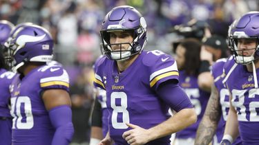 Los Vikings y Cousins acuerdan un año más de contrato