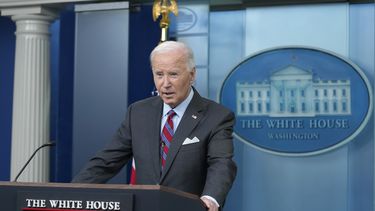 El presidente Joe Biden responde preguntas durante la sesión informativa diaria en la Casa Blanca en Washington, el viernes 4 de octubre de 2024. (Foto AP /SusanWalsh)