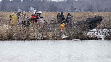 el punto fronterizo mas debil por el que miles de migrantes cruzan desde eeuu a canada