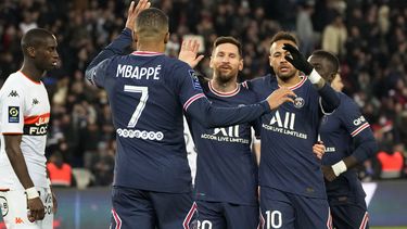 Marsella se coloca segundo y hunde a Saint-Etienne