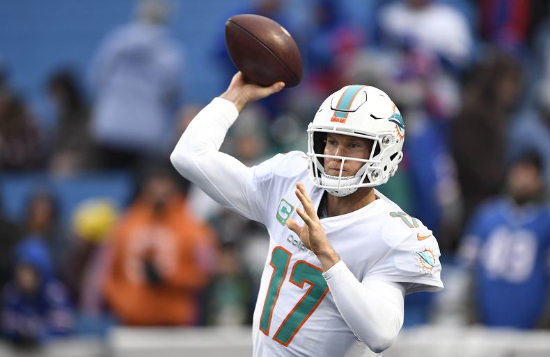 DEP-NFL_TITANS-DOLPHINS_CANJE-0.jpg