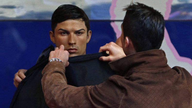 estatua cristiano 2.jpg