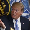 Trump sopesa plan para enviar migrantes a ciudades santuario