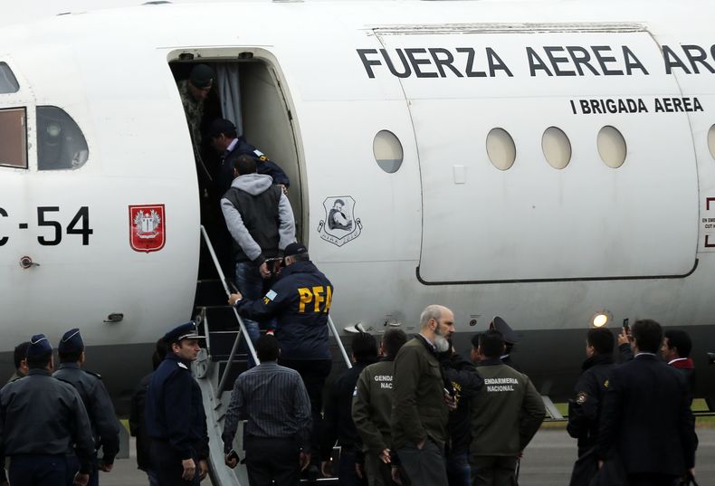 AMS-GEN_PARAGUAY-ARGENTINA_TRIPLE_CRIMEN-0.jpg