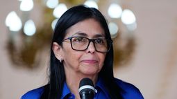 La presidenta interina de Venezuela Delcy Rodriguez en el Palacio Presidencial de Miraflores en Caracas, el 14 de enero del 2026. (AP foto/Ariana Cubillos)
