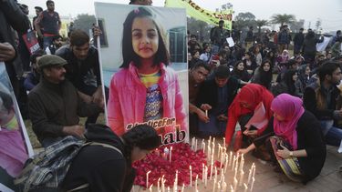 Pakistán: padre de niña asesinada critica a la policía