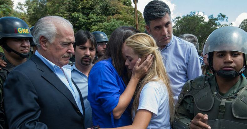 andres pastrana venezuela.jpg