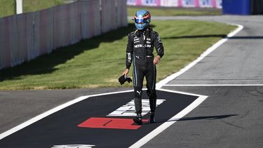 Verstappen el más rápido en Austria; Mercedes se accidentan
