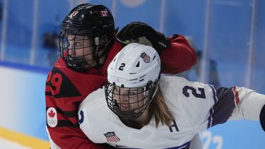 Canadá gana a EEUU, se lleva el oro de hockey femenino