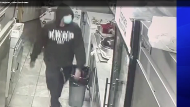 un ladron reincidente roba dinero en efectivo de cajas registradoras en el ne de miami-dade
