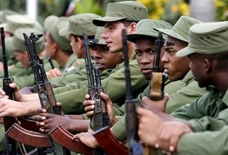 En las últimas horas se supo que soldados cubanos fueron trasladados de urgencia al aeropuerto de Camagüey, donde abordaron un avión militar sin conocer su destino.